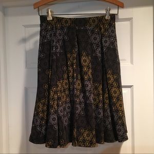 Lularoe Madison skirt size XS. NWOT.